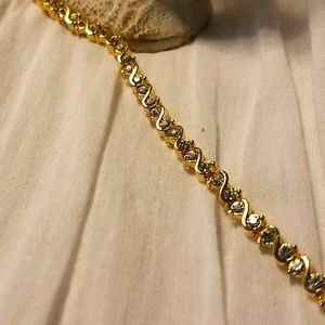 Vintage estate NR Avon bracelet